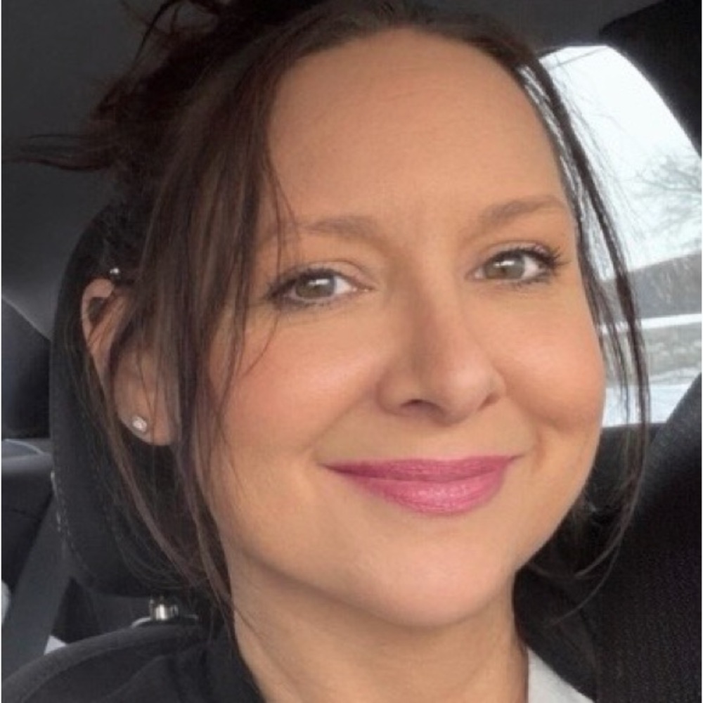 Meet your Posher, April